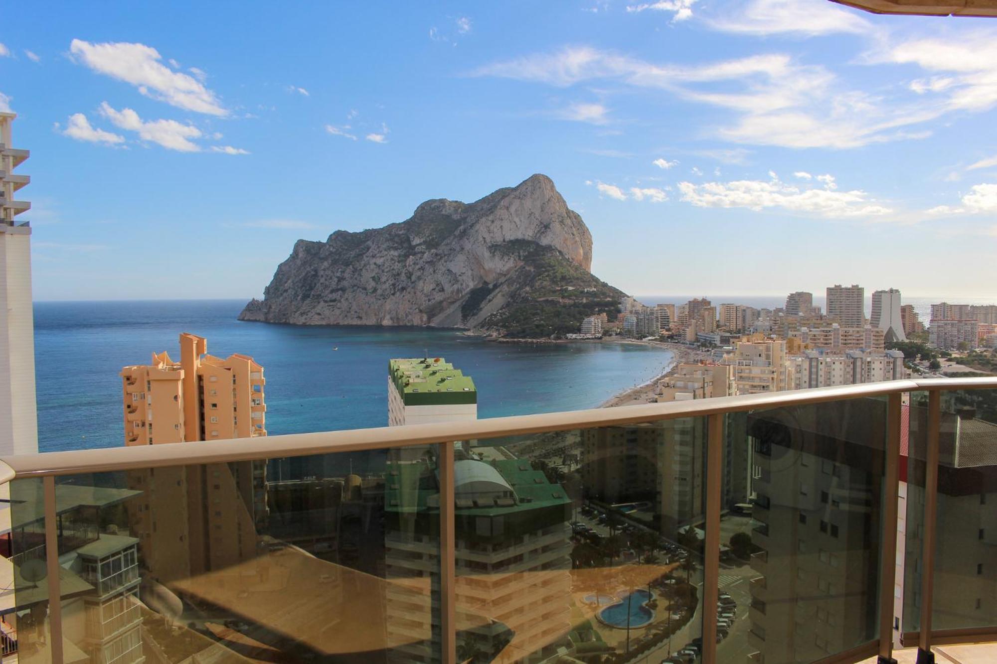 Apartamentos Esmeralda Suites Unitursa Кальпе Экстерьер фото